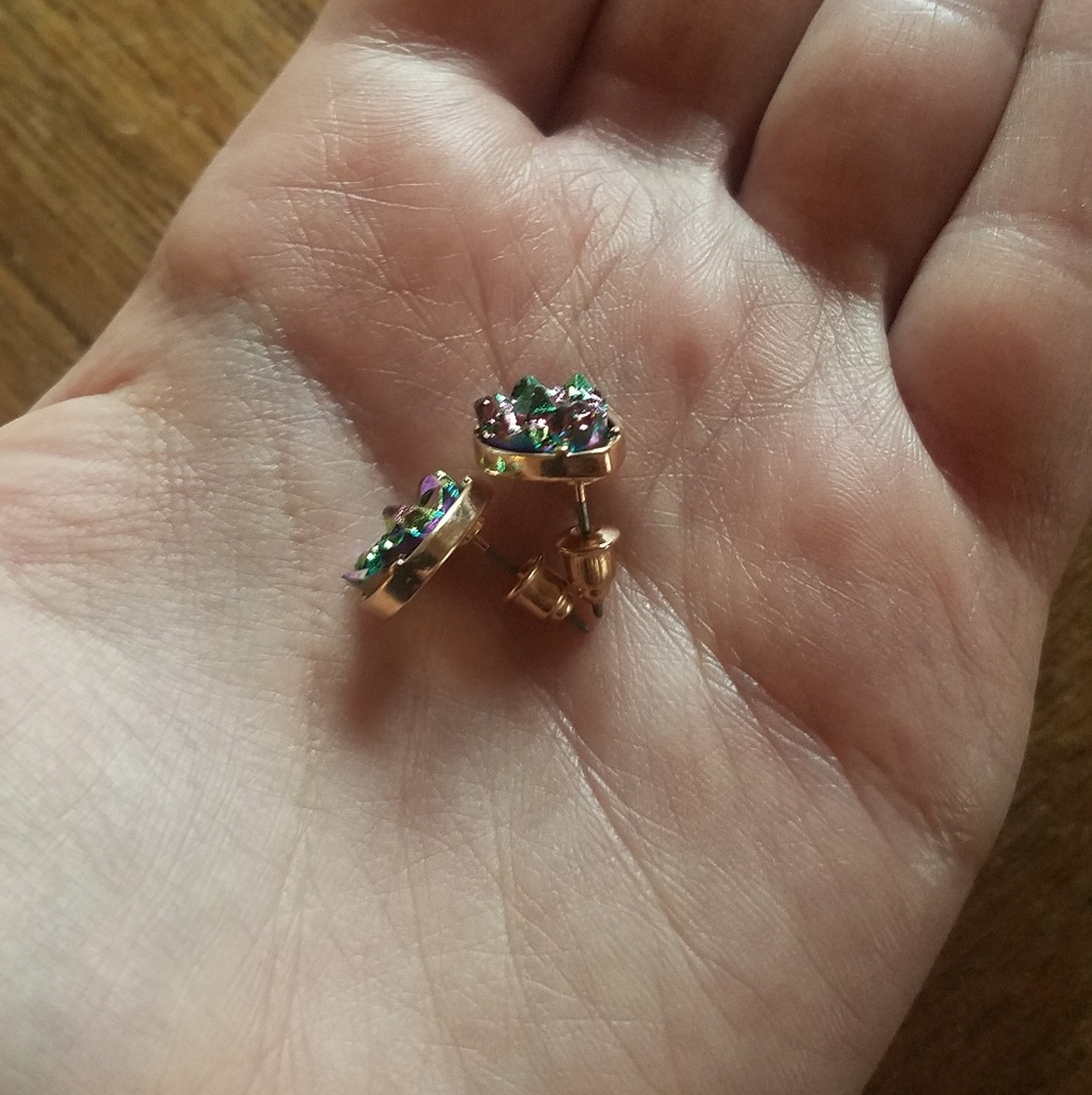 NWOT Multicolored & Gold Teardrop Druzy Studs - Picture 7 of 7